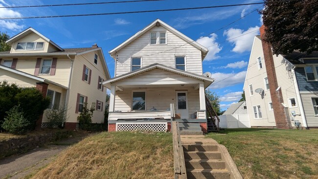Building Photo - Springs Acquisitions, LLC (3029 7th St) Unit Upper Rental