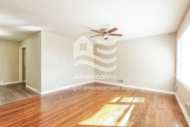 Photo - 201 Briarcliff St