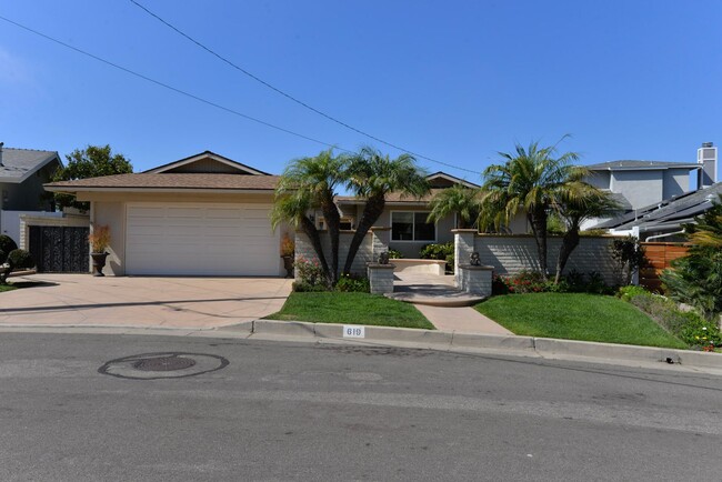 Beautiful Single Level Ocean View Home - Beautiful Single Level Ocean View Home