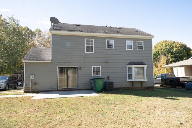 Photo - 2219 Heather Glen Ln