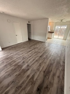 Building Photo - Corona Apts- 19530 Unit D
