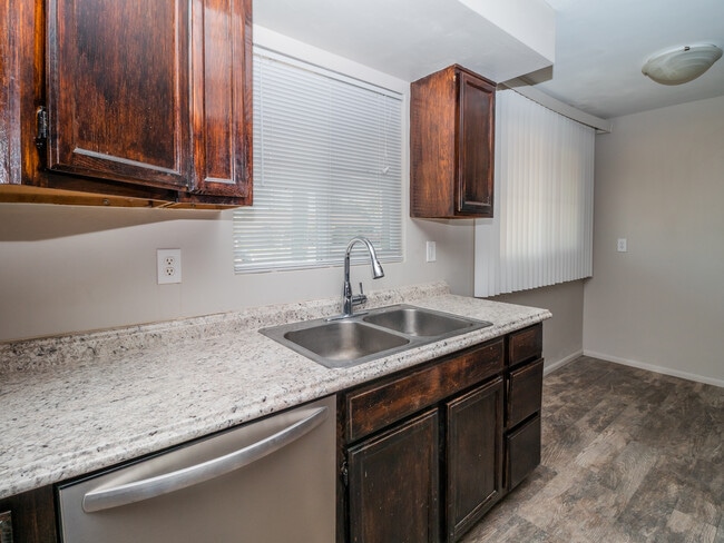 Photo - 7014 E Holly St