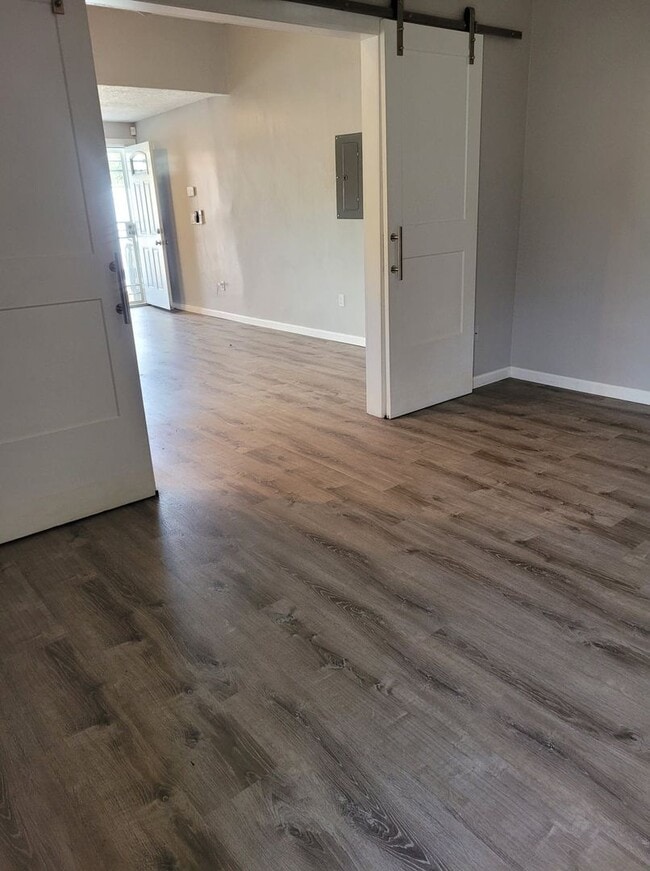 Photo - NEWLY REMODELED 1 BED BATH