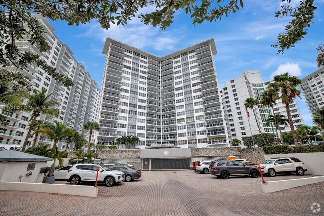 Building Photo - 3700 Galt Ocean Dr Unit 303 Rental