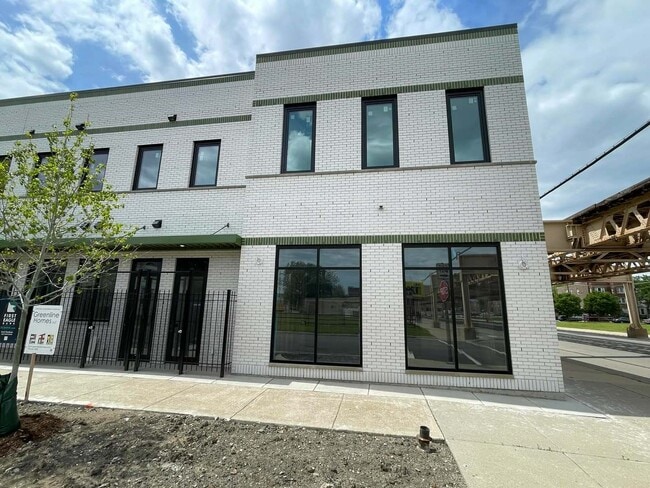 Photo - 6302 S Champlain Ave