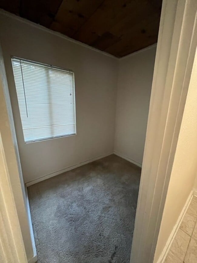 Photo - Cozy 2 bedroom, 1 bath cabin