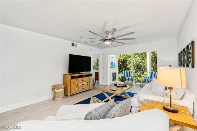 Photo - 3001 Sandpiper Bay Cir Unidad B105