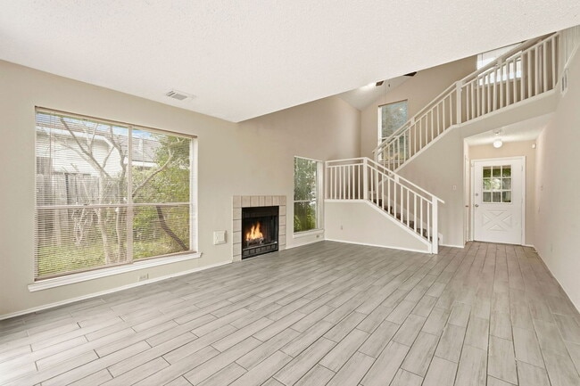 Photo - 16623 Red Gully Dr