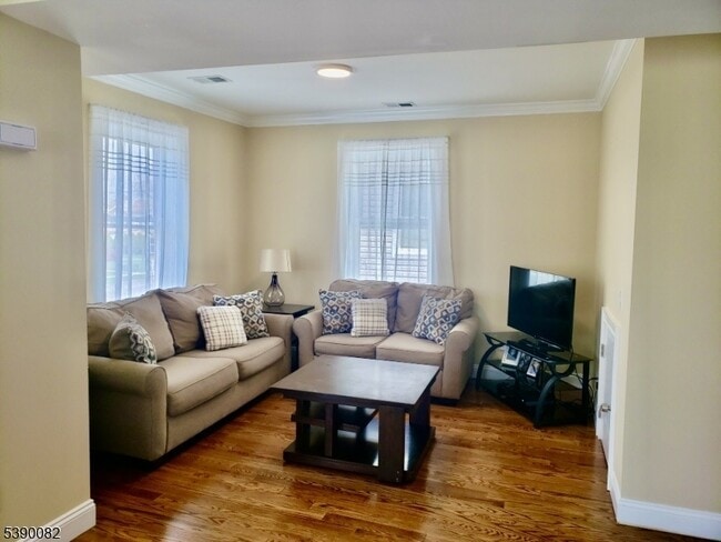Photo - 57 Elm St Unit 3
