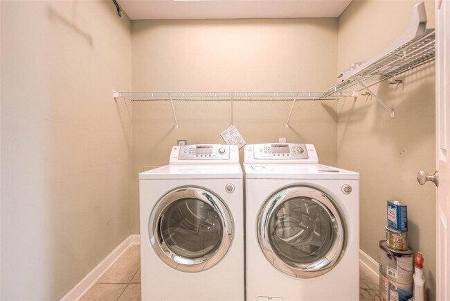 Photo - 4515 Briar Hollow Pl Unit 305