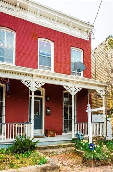 Photo - Large 2 Story House, Large Fenced In Yard, Wood Floors, Central Air, Quiet Community