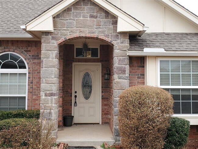 Photo - 16113 Juliet Dr