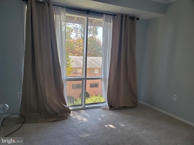 Photo - 7336 Lee Hwy Unit 203