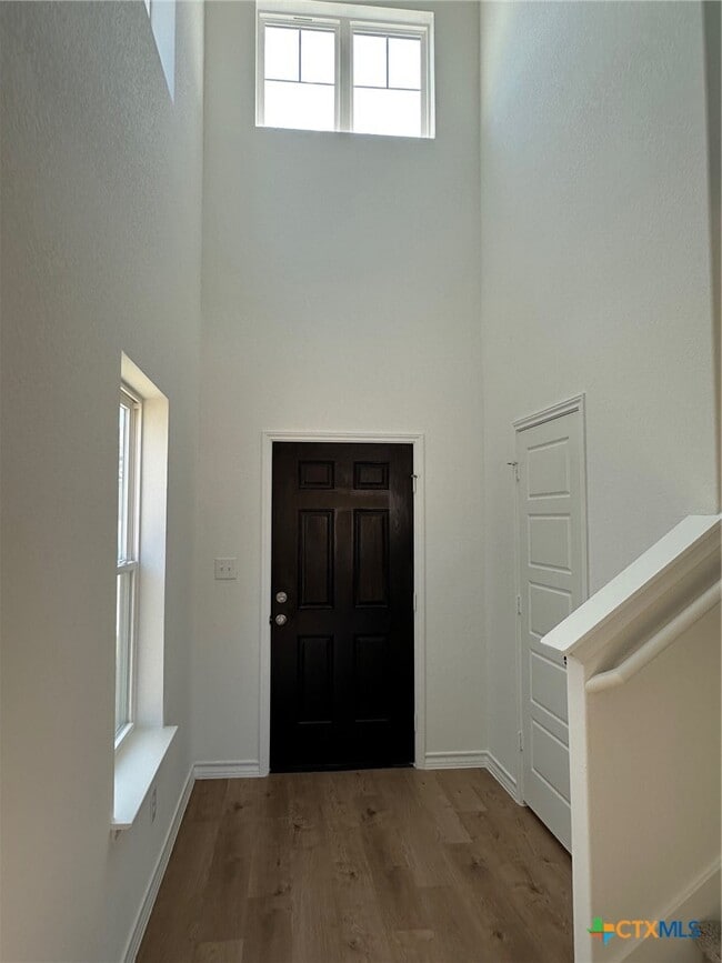 Photo - 945 Heartseed Ave