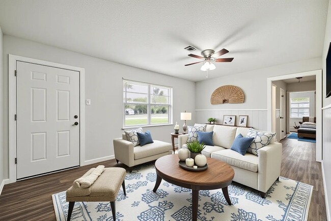 Photo - 2331 32nd Ave N