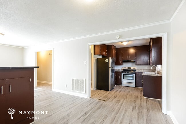 Photo - 116 Coolstream Dr