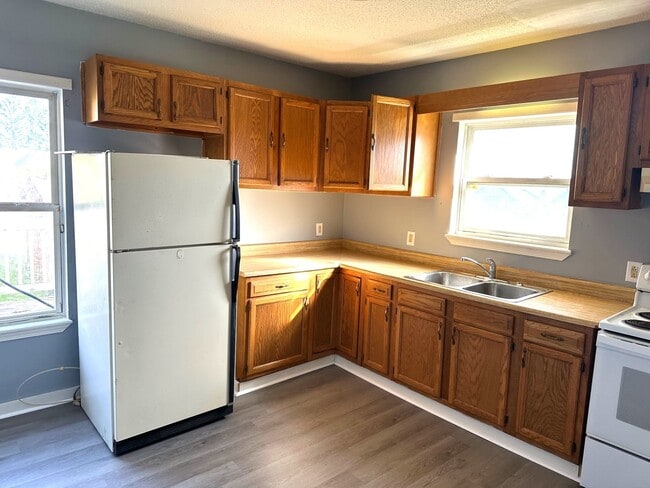 Photo - 230 W 3rd St Unit 230 1/2