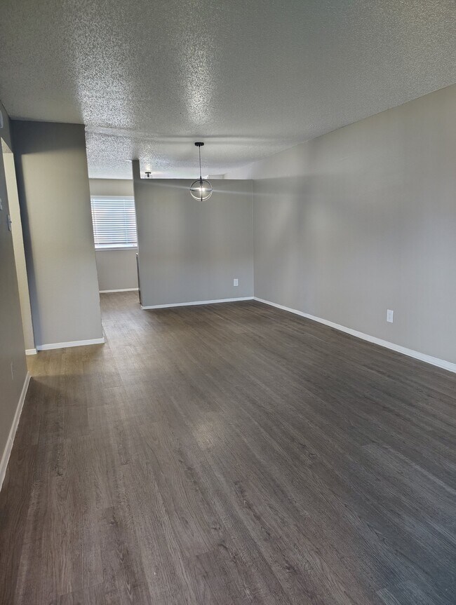 Photo - 412 Summit Ave Unidad 105