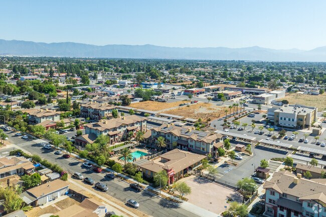 Photo - Rosena Fountains Apartments