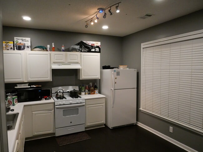 Photo - 4645 Valais Ct