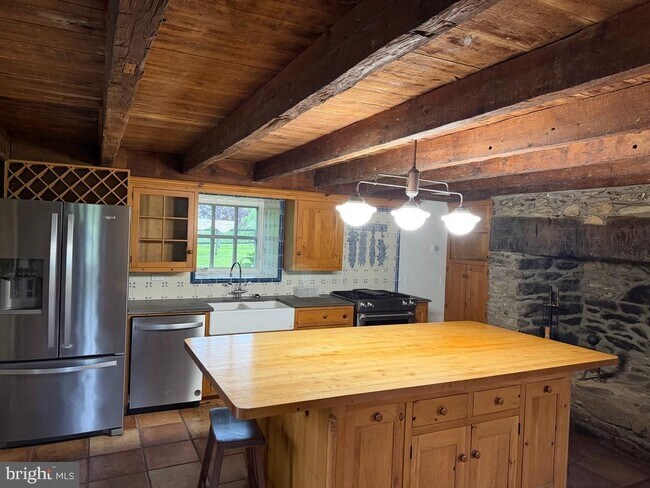 Photo - 22637 Willisville Rd