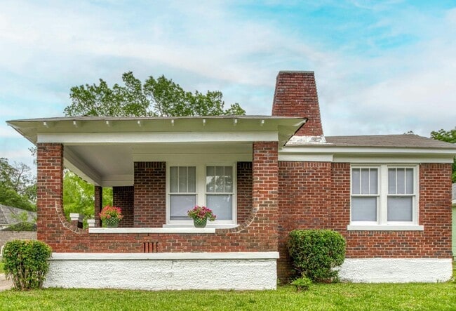 Building Photo - 820 N McNeil St