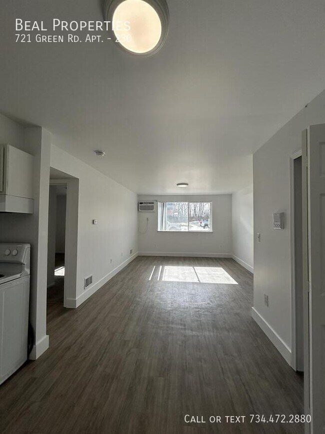 Photo - 721 Green Rd Unidad 230