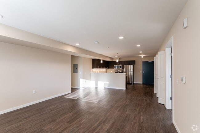 2BR, 2BA - 1,180 SF