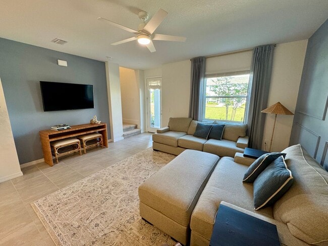 Photo - 1908 Swivel Ln