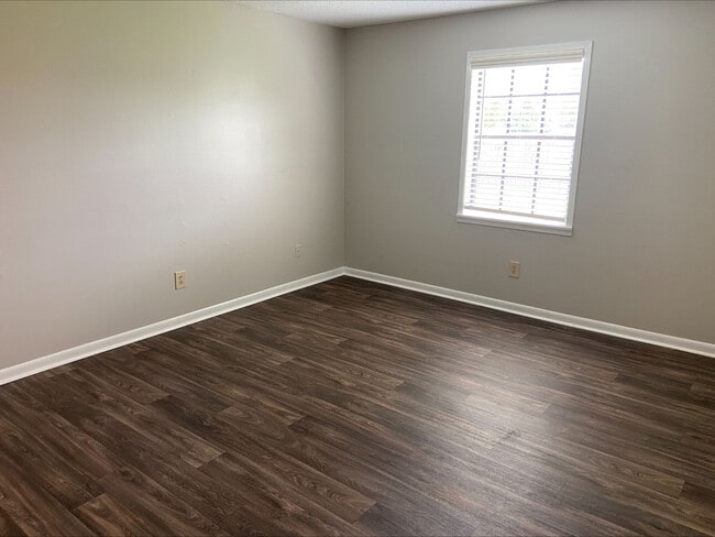 Photo - Hermitage Apartments