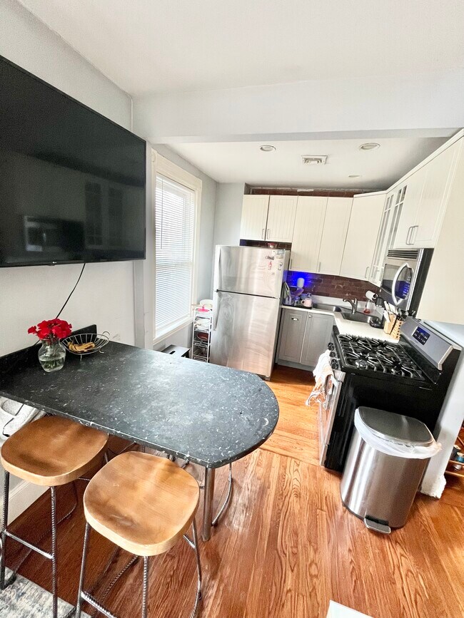 Photo - 43 Hillside St Unit 2