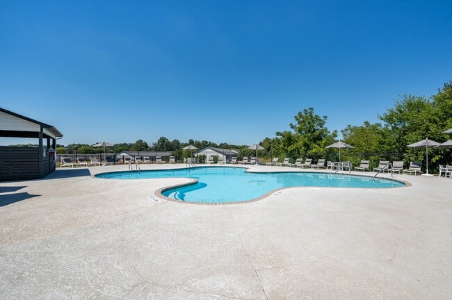 Photo - Smoky Crossing Apartment Homes