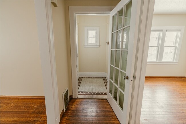 Photo - 297-303-303 Dartmouth St