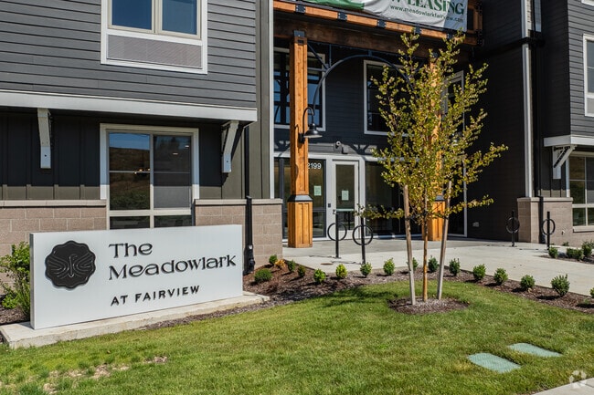 Entrance - Meadowlark at Fairview
