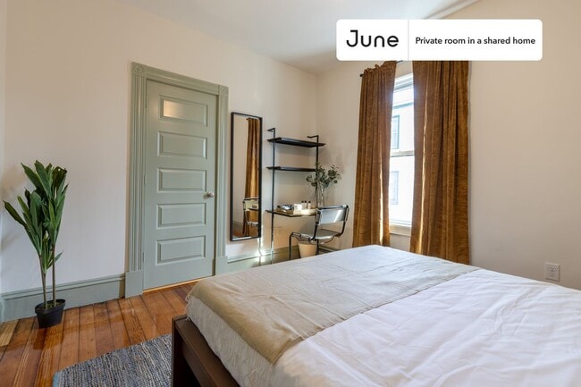 Photo - Room in Shared 4 bed/1 bath home Unidad D