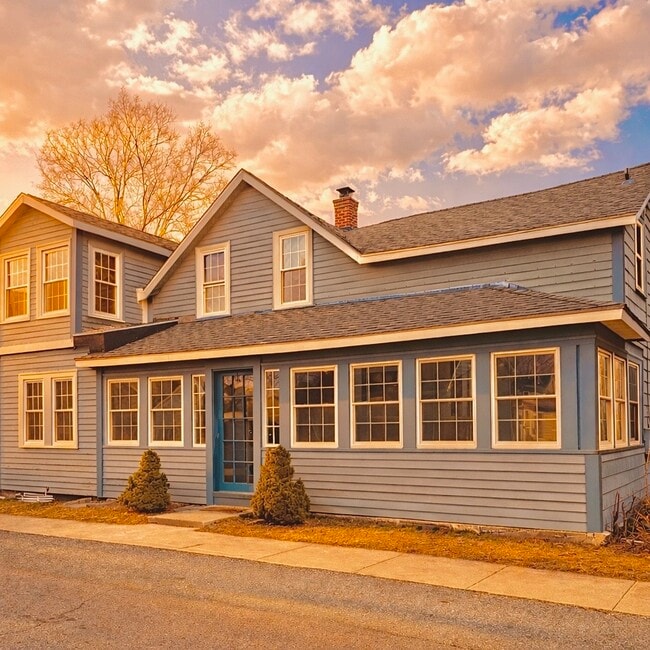 Photo - 178 Manning St Unit #1