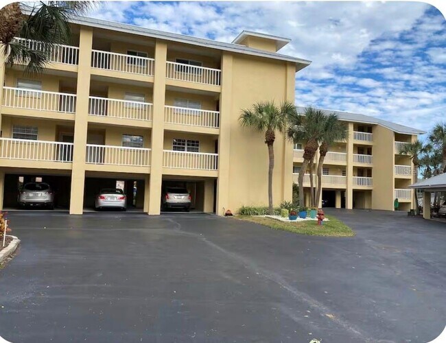 1125 Pinellas Bayway S Unit 201 furnished