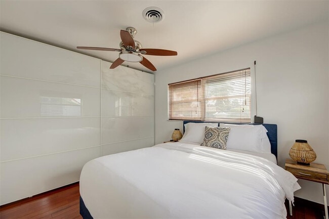 Photo - 1951 NW 33rd St