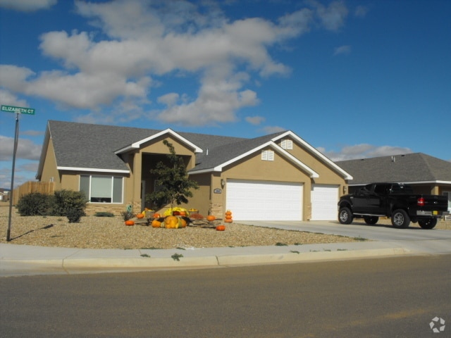Building Photo - FOUR BEDROOMS IN COLLEGE PARK Rental
