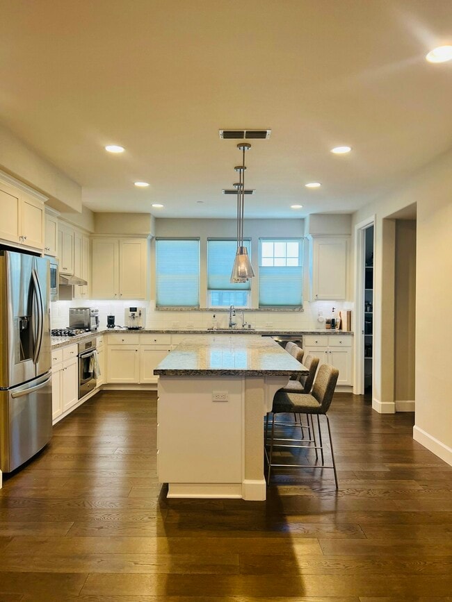 Photo - 1494 Arcangel Ter