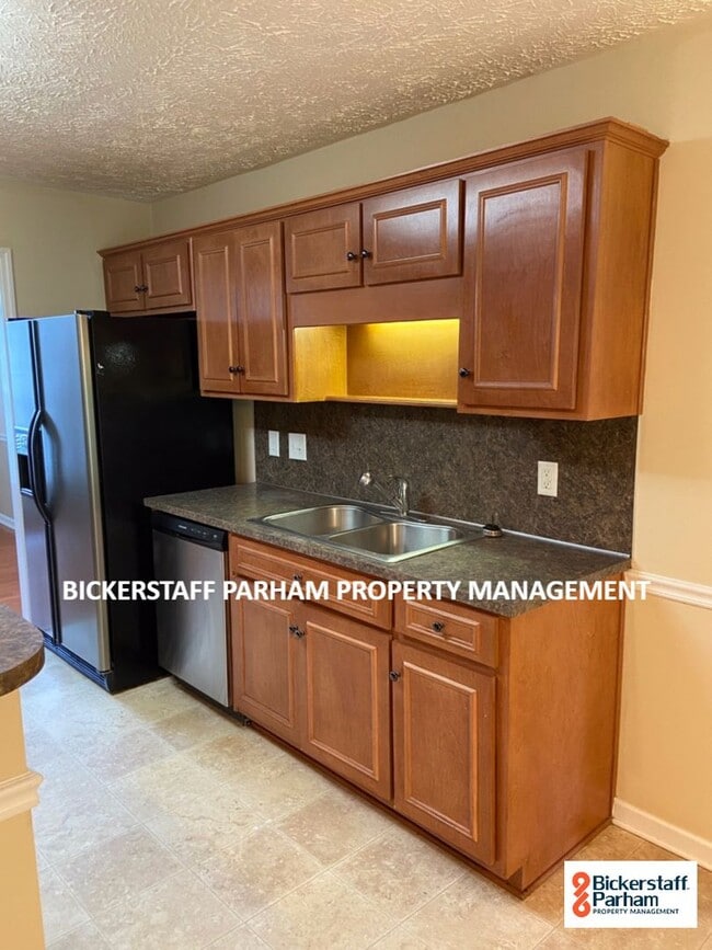 Photo - Located In the Midland Area !!