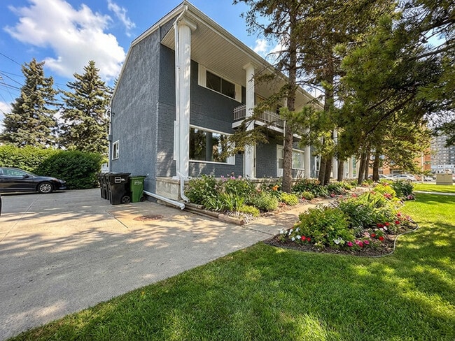 Building Photo - 14210-14103 103 Ave NW