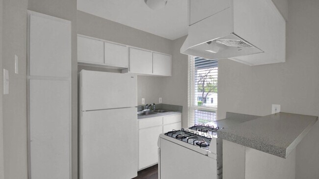 Photo - 4406 Avenue C Unit 205