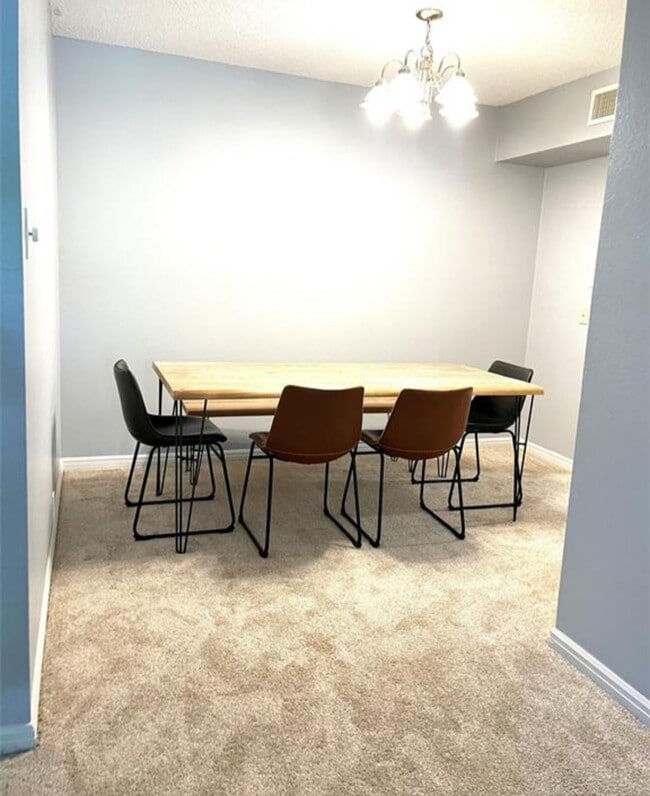 Photo - 2601 Bellefontaine St Unit B209