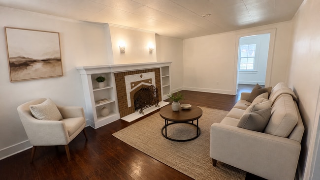2116 N Villa Ave