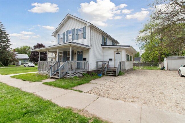 Photo - 120 Main St Unidad Downstairs