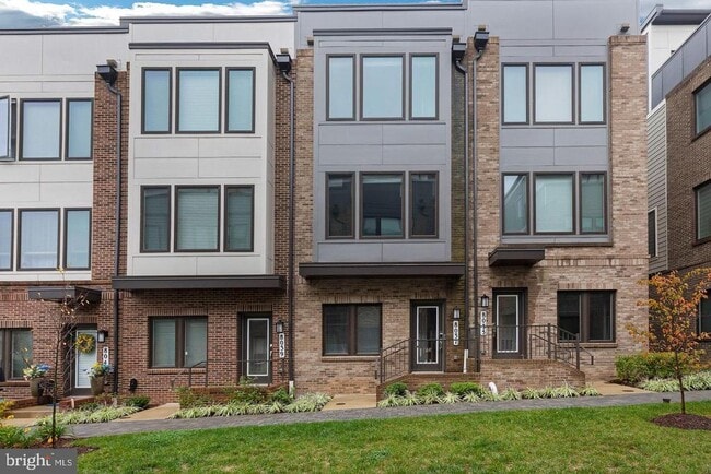 Photo - 8037 Baxter St Townhome