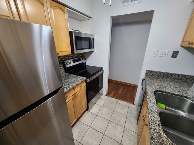 Photo - 5231 James Ln