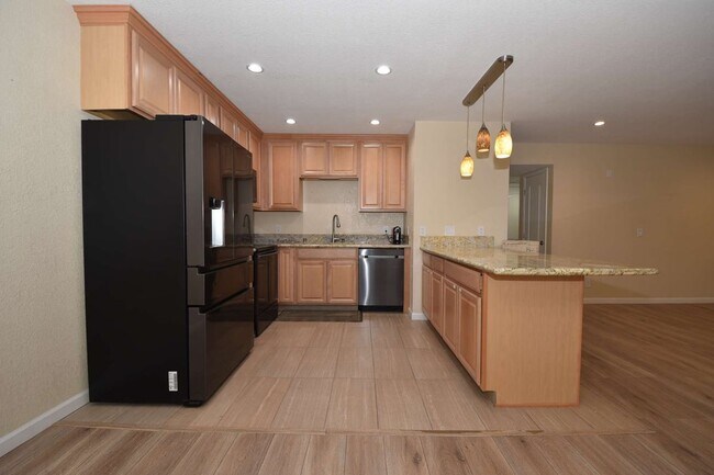 Photo - Large 2Bedroom | 2nd Floor | Highly Remodeled