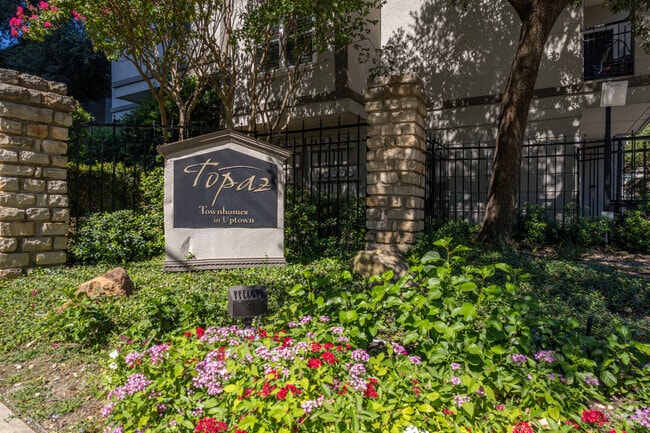 Photo - Topaz Townhomes in Uptown